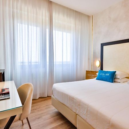 Unahotels Imperial Sport Hotel Пезаро Экстерьер фото